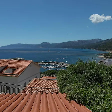 Apartment La Terrazza Sul Golfo - *